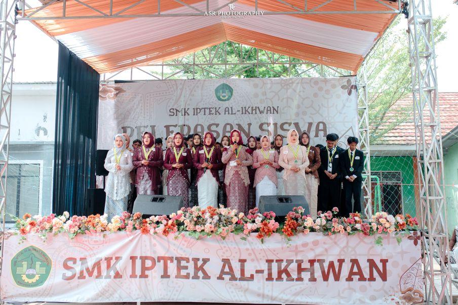 pelepasan siswa kelas xii - 2026
