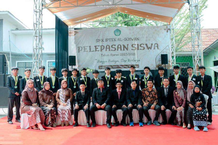 pelepasan siswa kelas xii - 2026