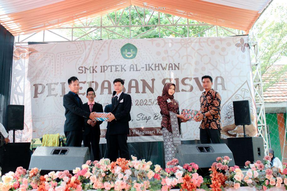 pelepasan siswa kelas xii - 2026
